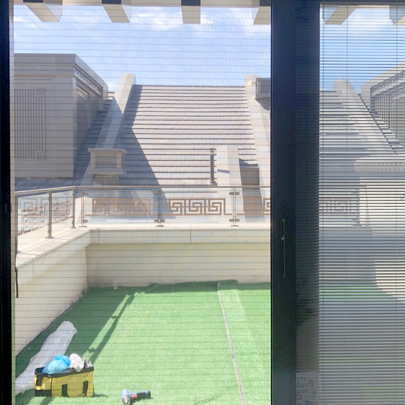 宽景纱门