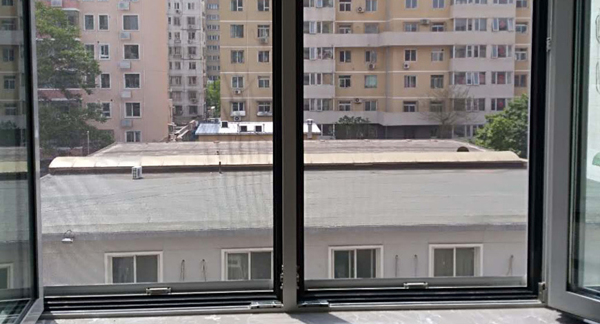 宽景纱窗
